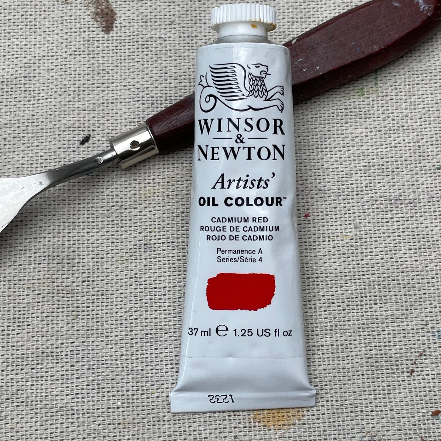 Winsor & Newton Oil Paints CADMIUM RED | Series 4