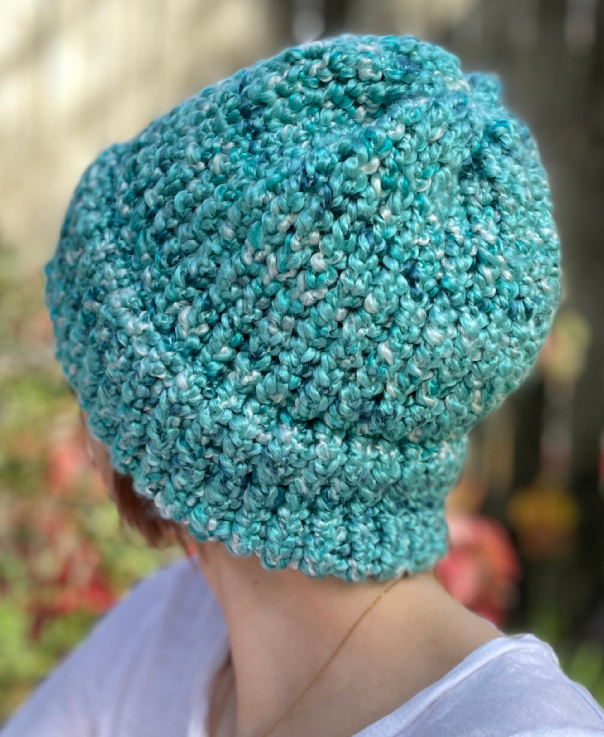 Medium teal beanie